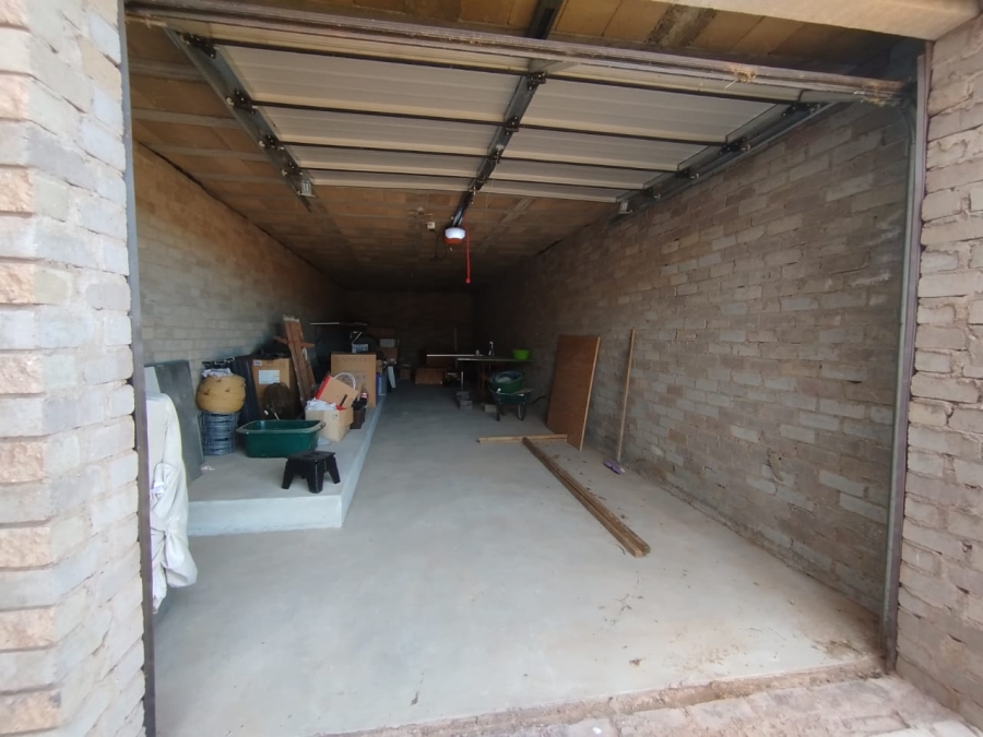 2 Bedroom Property for Sale in Bayview Western Cape